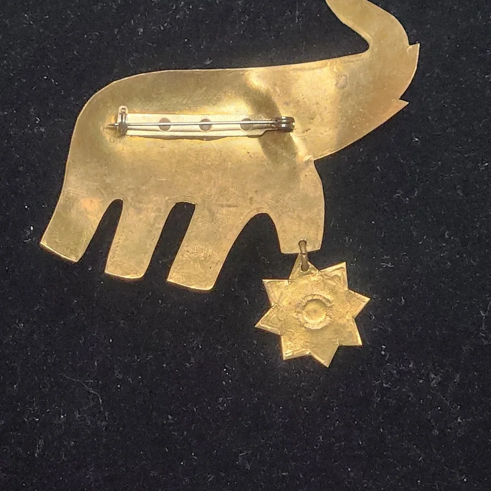 Unbranded vintage brass